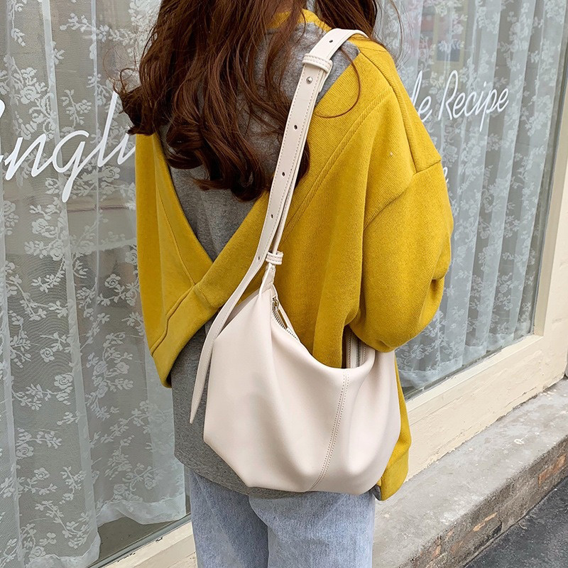 Luxury Bags Affordable - Damen Schlichte Gerüschte Dumpling-Tasche Luxus Designer