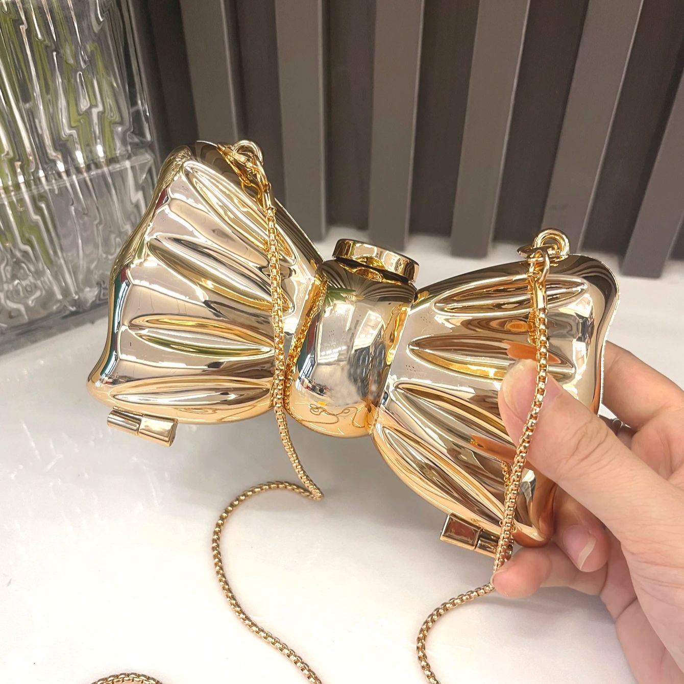 Goldene Abendtasche, Geldbörse – Luxury Bags Brand Bewertung und Preis