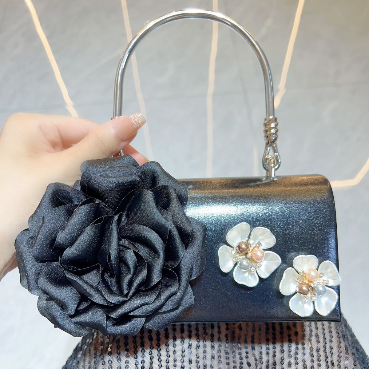 Luxus Gold 3D Blume Clutch Tas – Luxury Bags White Bewertung und Preis
