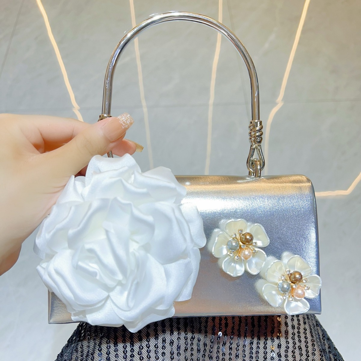 Luxus Gold 3D Blume Clutch Tas – Luxury Bags White Bewertung und Preis