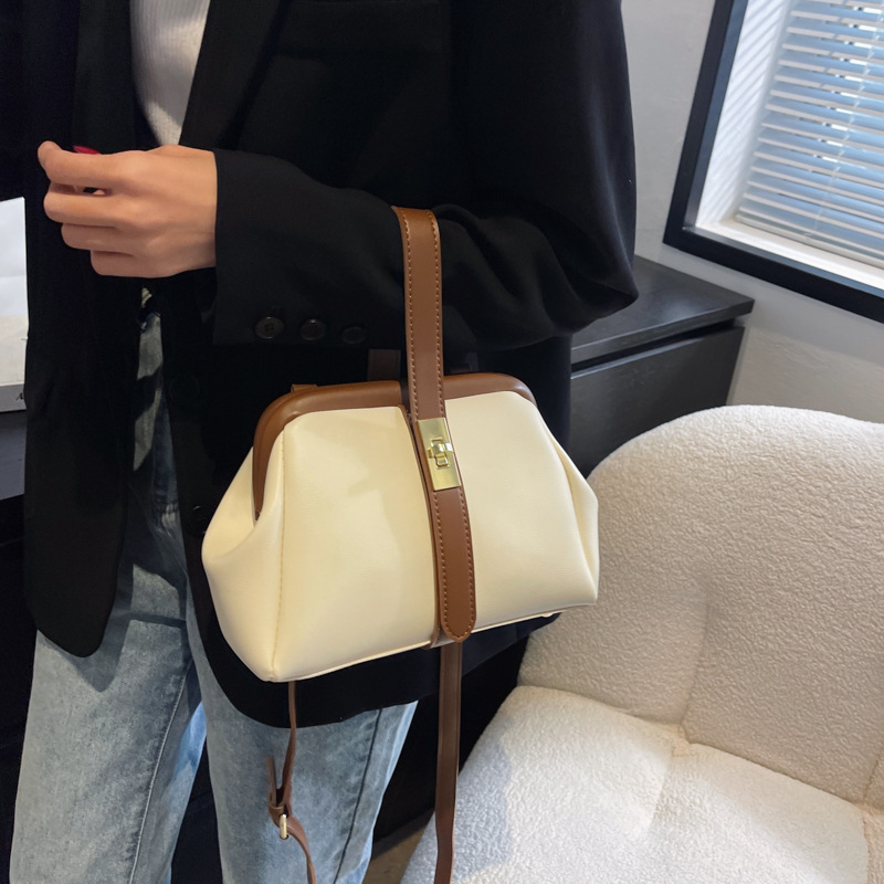 Neue Vintage-Schultertasche, L – Luxury Bags In Sale Bewertung und Preis