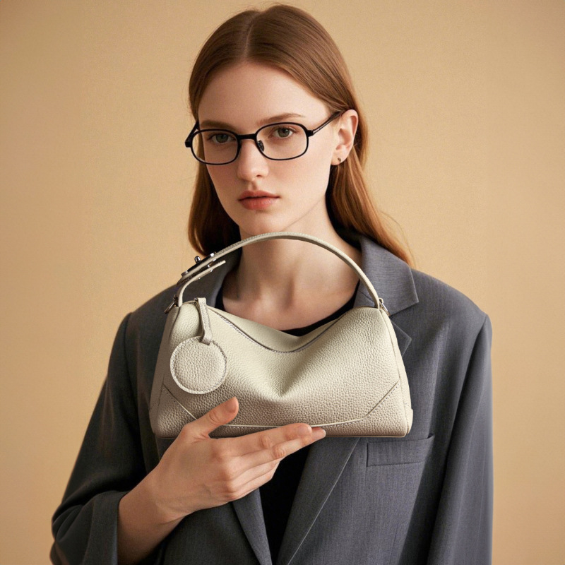 Luxuriöse Designer Boston Tasc – Luxury Bags Affordable Bewertung und Preis